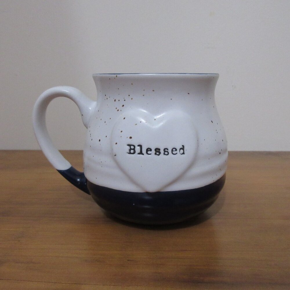 3-D Heart "Blessed" Jumbo Ceramic Coffee Tea Mug Cup Handle Two-Toned Speckled